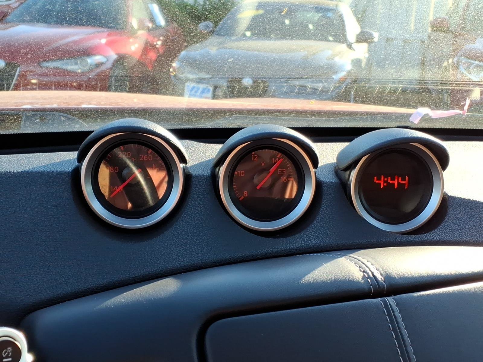 Used 2014 Nissan 370Z Touring w/ Sport Package RWD image 20