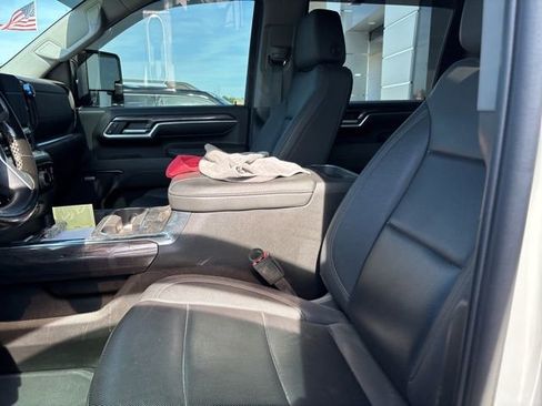 Used 2024 Chevrolet Silverado 3500 LTZ w/ LTZ Plus Package image 10