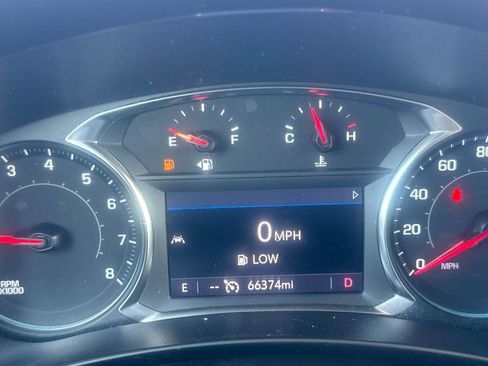 Used 2023 Chevrolet Equinox LT AWD/4WD image 46