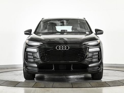 Certified 2025 Audi Q6 e-tron Prestige AWD/4WD image 2