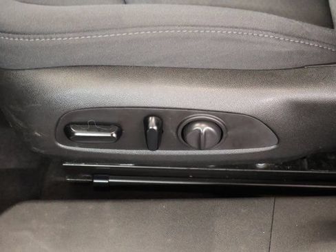 Used 2021 Chevrolet Malibu LT FWD image 13