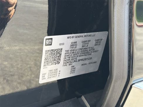 Used 2023 GMC Yukon XL Denali image 9