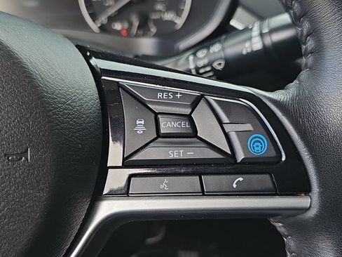 Used 2020 Nissan Altima 2.5 SV FWD image 17