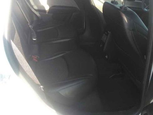 Used 2024 Jeep Compass Latitude AWD/4WD image 4