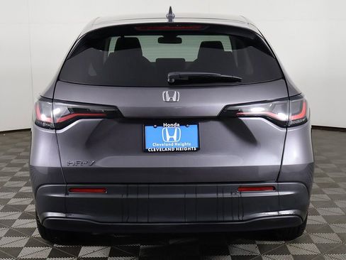 Certified 2026 Honda HR-V LX image 9