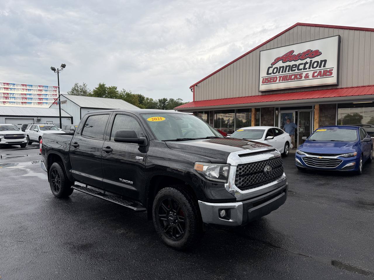 Used 2021 Toyota Tundra SR5 w/ SR5 Leather Package RWD image 1