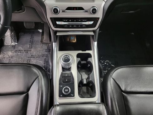 Used 2023 Ford Explorer XLT w/ Equipment Group 202A image 16