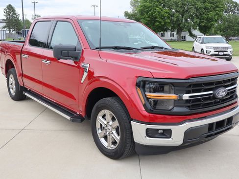 Used 2024 Ford F150 XLT w/ Mobile Office Package RWD image 4