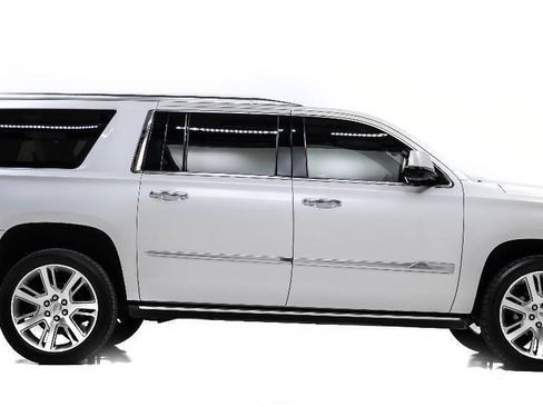 Used 2016 Cadillac Escalade ESV Premium AWD/4WD image 5