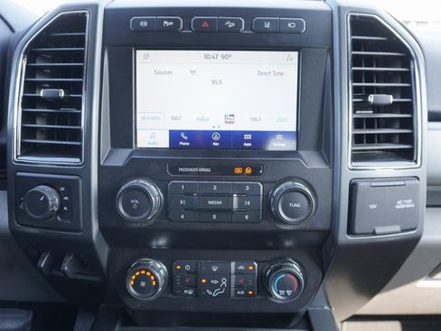 Used 2020 Ford F250 XLT w/ XLT Premium Package image 8