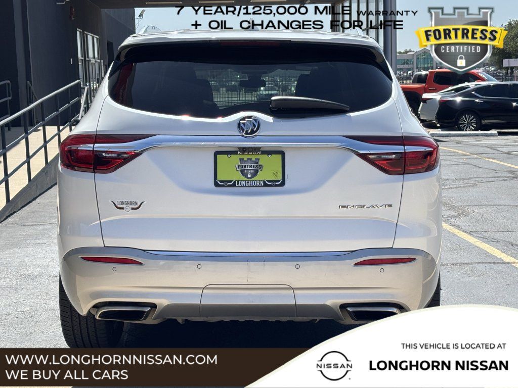 Used 2019 Buick Enclave Avenir w/ Avenir Technology Package FWD image 4