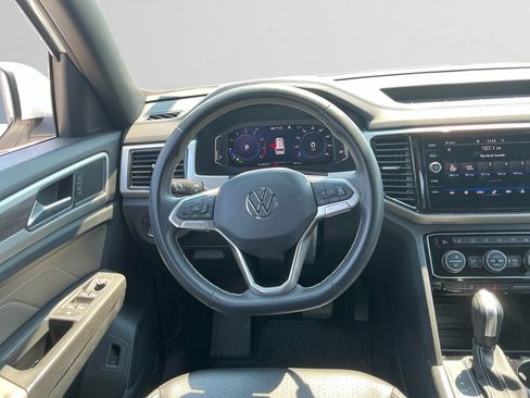 Used 2022 Volkswagen Atlas Cross Sport SE AWD/4WD image 12