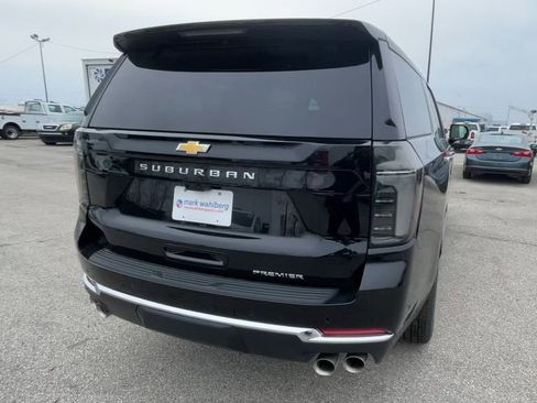 New 2025 Chevrolet Suburban Premier AWD/4WD image 9