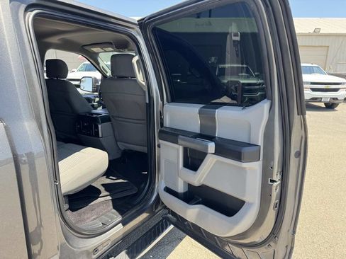 Used 2017 Ford F150 XLT w/ Equipment Group 302A Luxury image 19