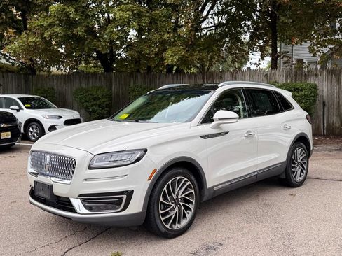 Used 2020 Lincoln Nautilus Reserve w/ Cargo Utility Package AWD/4WD image 2