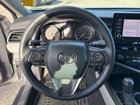 Used 2021 Toyota Camry SE image 18