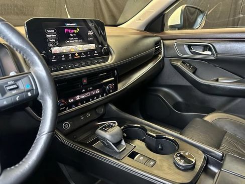 Used 2023 Nissan Rogue Platinum w/ Platinum Premium Package AWD/4WD image 30
