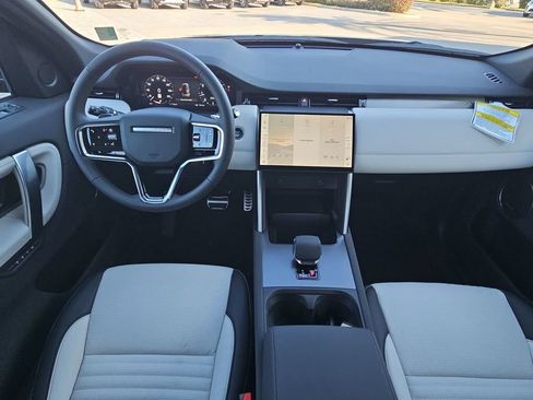 New 2026 Land Rover Discovery Sport Landmark AWD/4WD image 18