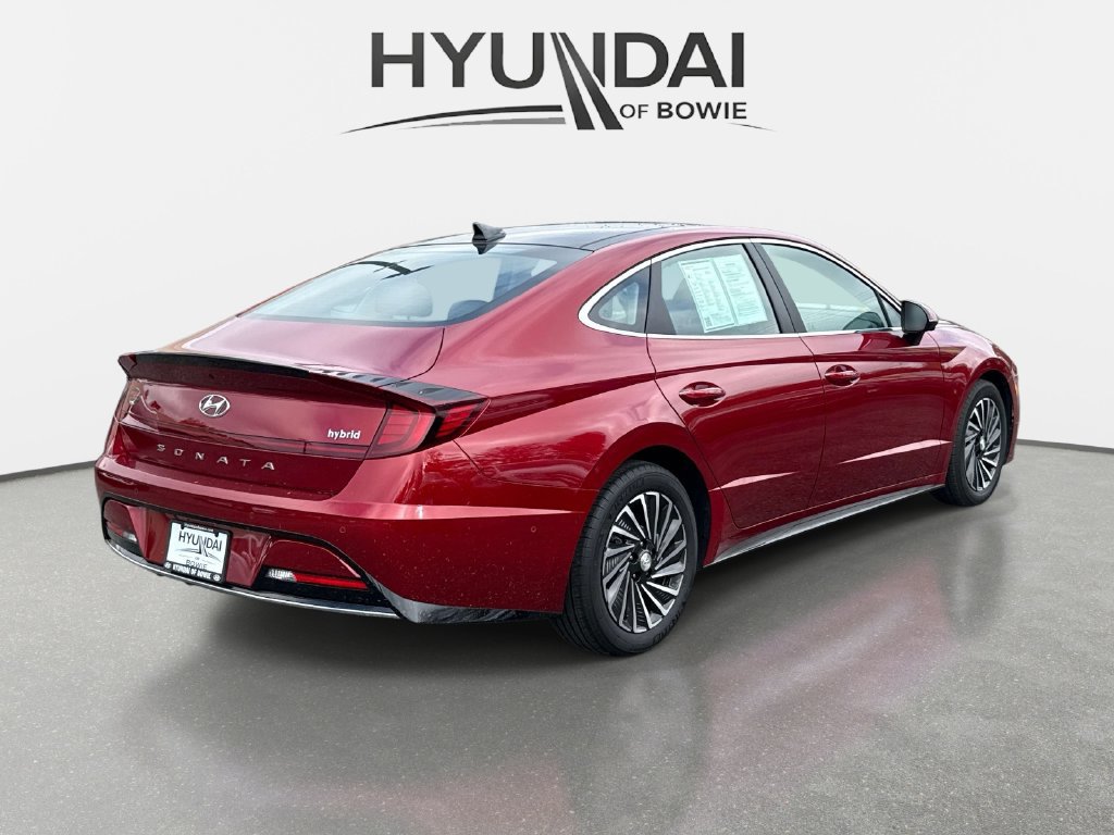 Used 2023 Hyundai Sonata Limited FWD image 2