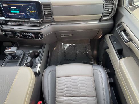 Used 2024 Chevrolet Silverado 1500 ZR2 w/ LPO, Dark Essentials Package image 17