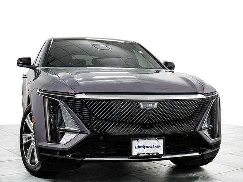 Used 2024 Cadillac Lyriq Tech w/ Driver Assist Package AWD/4WD image 3