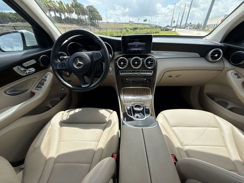Used 2018 Mercedes-Benz GLC 300 image 19