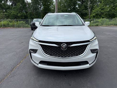 Used 2023 Buick Enclave Avenir w/ Avenir Technology Package AWD/4WD image 8