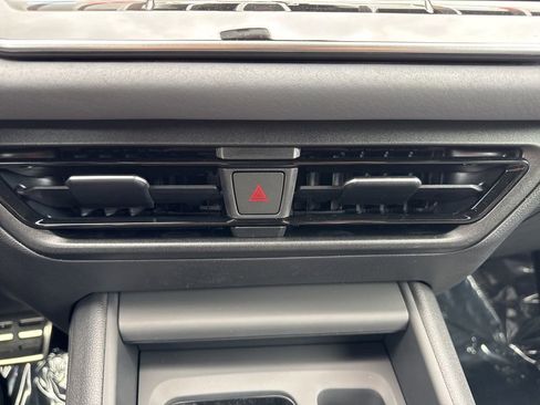 New 2026 Volkswagen Tiguan SE R-Line FWD image 26