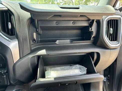 Used 2021 GMC Sierra 1500 SLT w/ SLT Premium Package RWD image 39