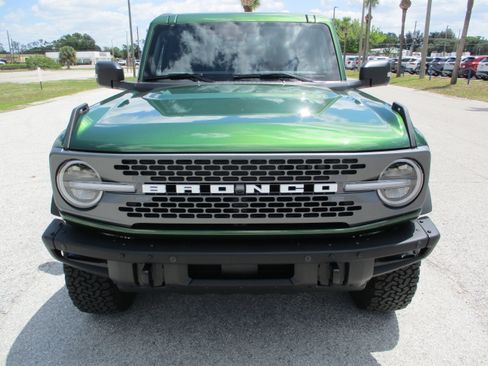 New 2025 Ford Bronco Badlands image 2