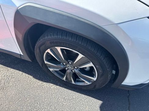 Used 2020 Lexus UX 250h AWD/4WD image 4