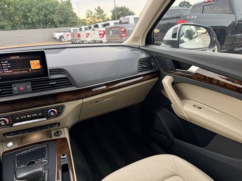 Used 2018 Audi Q5 Prestige w/ Prestige Package AWD/4WD image 21
