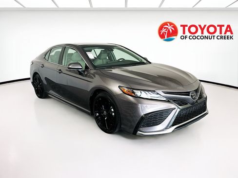 Used 2024 Toyota Camry XSE w/ Navigation Package FWD image 1