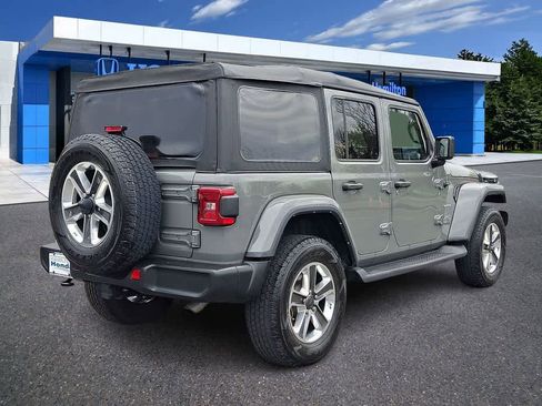 Used 2022 Jeep Wrangler Unlimited Sahara w/ LED Lighting Group AWD/4WD image 22