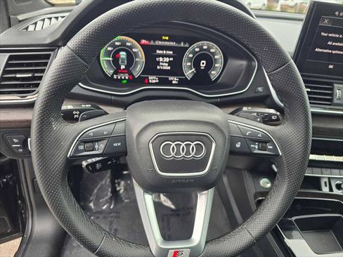 Used 2025 Audi Q5 e Premium Plus AWD/4WD image 23