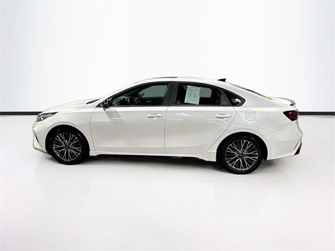Used 2023 Kia Forte GT-Line w/ GT-Line Premium Package image 4
