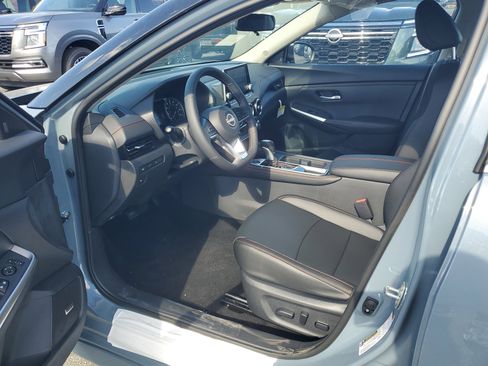 New 2025 Nissan Sentra SR w/ SR Premium Package image 9