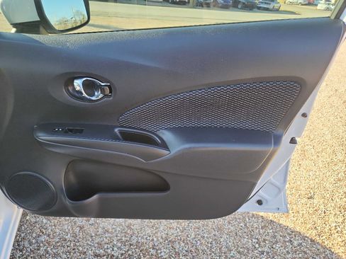 Used 2015 Nissan Versa Note SV image 30