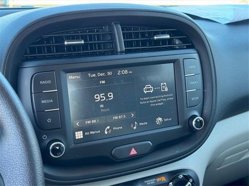 Used 2025 Kia Soul LX w/ LX Technology Package image 22