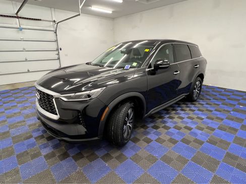 Used 2024 INFINITI QX60 Pure image 3