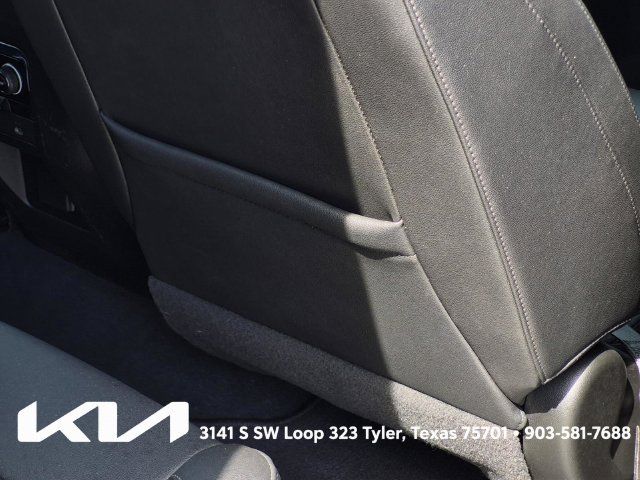 Used 2022 Chevrolet Tahoe Z71 AWD/4WD image 19