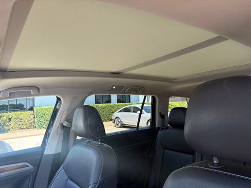 Used 2021 Volkswagen Atlas SE w/ Panoramic Sunroof Package FWD image 9
