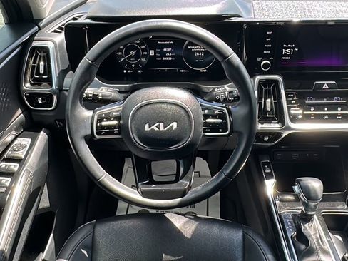 Used 2023 Kia Sorento SX image 18