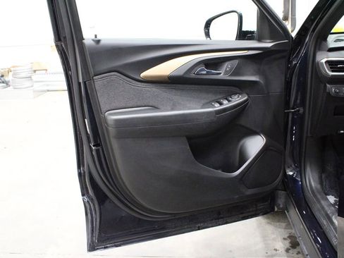 Used 2021 Chevrolet TrailBlazer ACTIV w/ Convenience Package image 16