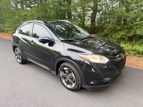 Used 2018 Honda HR-V EX-L image 8