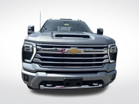Used 2025 Chevrolet Silverado 3500 High Country AWD/4WD image 8