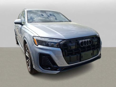 Used 2026 Audi Q7 3.0T Premium w/ Convenience Plus Package image 2