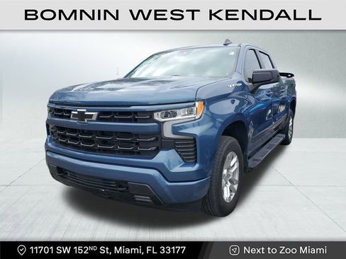 Used 2024 Chevrolet Silverado 1500 RST image 3