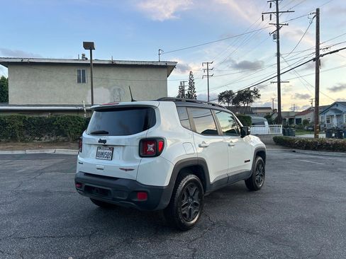 Used 2018 Jeep Renegade Trailhawk image 29