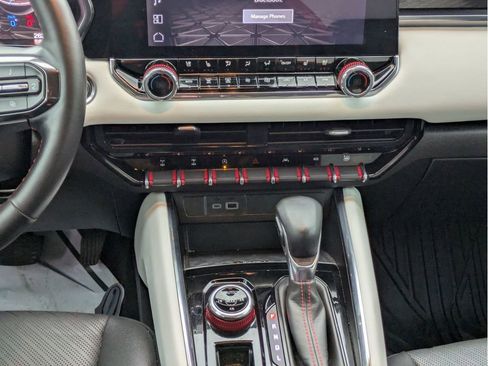 Certified 2024 GMC Canyon AT4X image 18